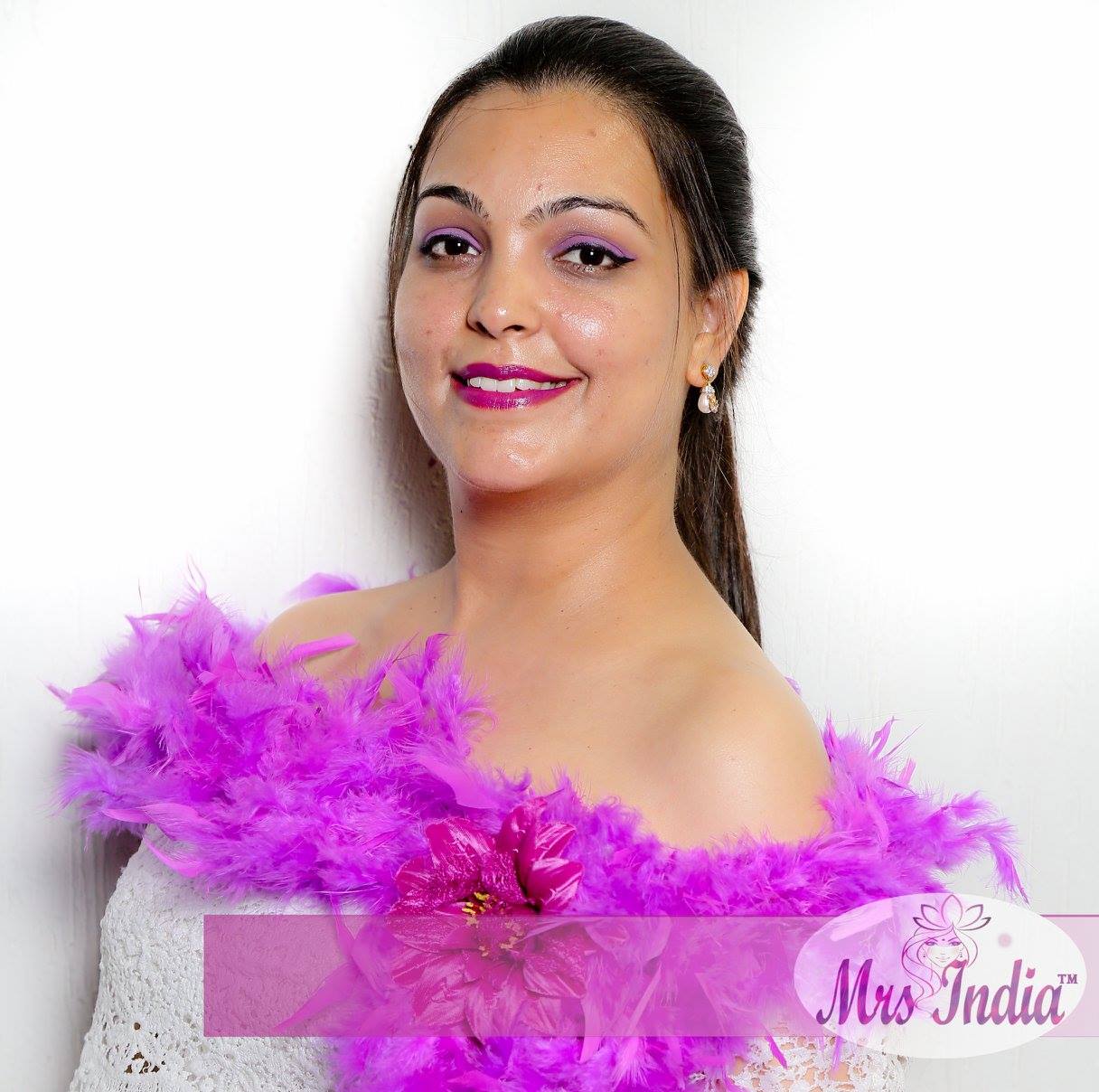 mrs-india-2017-official-Finalist